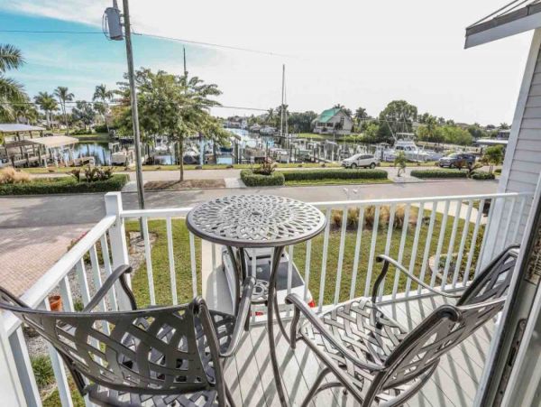 Fort Myers Luxury Vacation Rental Home Three Bedrooms