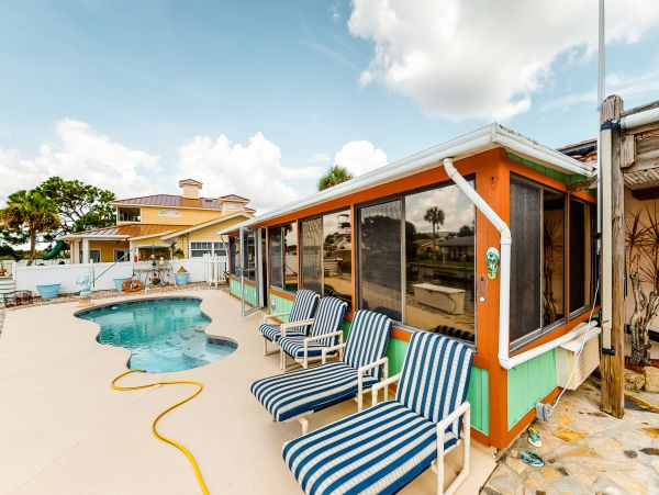 Daytona Beach Home 963232
