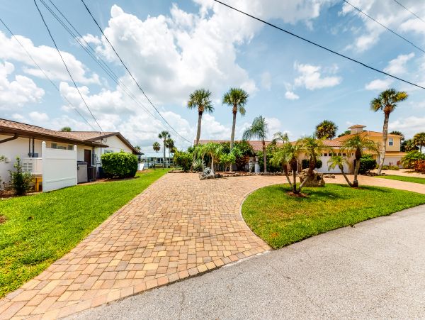 Daytona Beach Home 963232