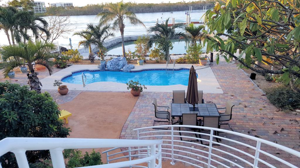 Three Bedroom Marathon Home with Pool & Dock