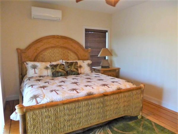 Three Bedroom Marathon Home with Pool & Dock