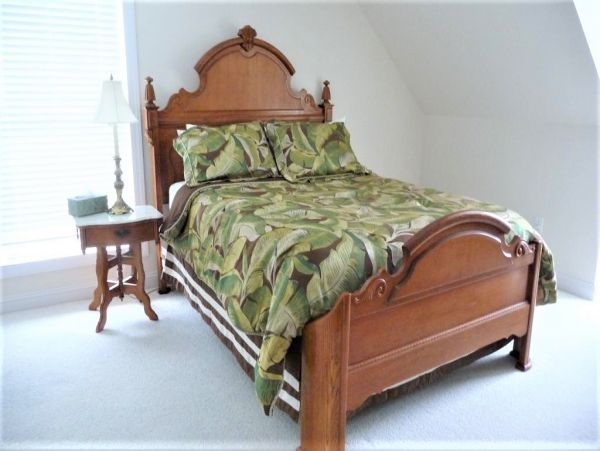 Three Bedroom Marathon Home with Pool & Dock