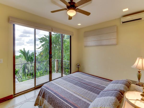 Manuel Antonio Quepos Home 963288