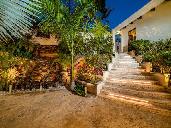 Playa Flamingo Home 963347