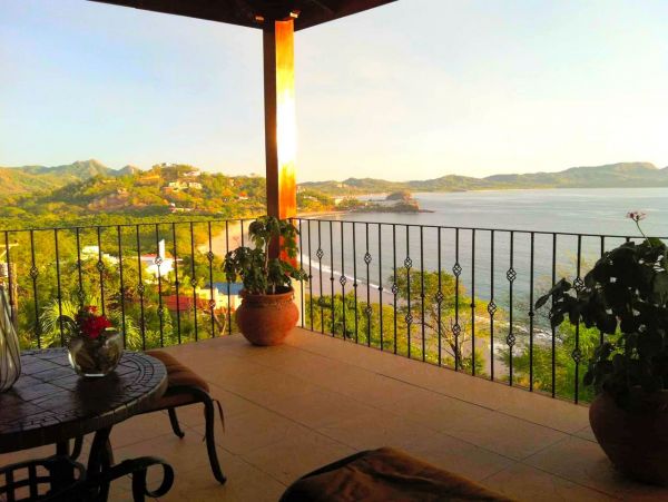 Playa Flamingo Home 963380