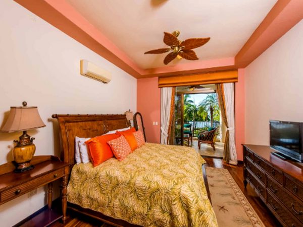 Playa Flamingo Home 963388