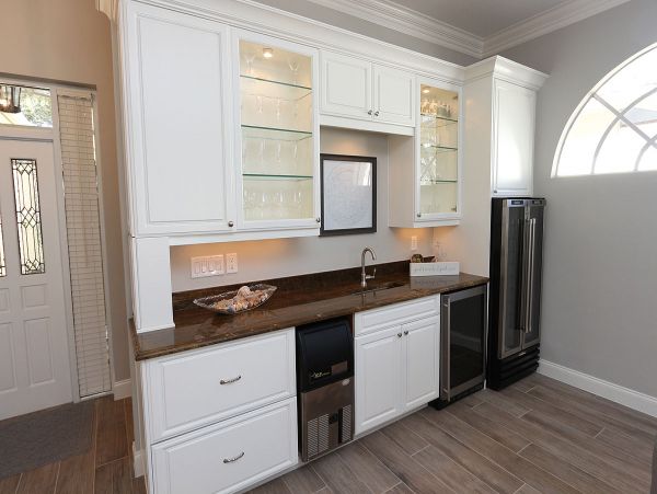 Beautiful Vacation Home with Private Pool & Hot Tub Sleeps 6