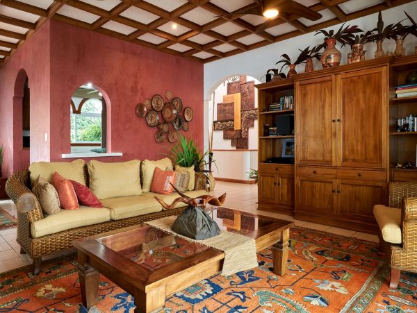Liberia Home 963417