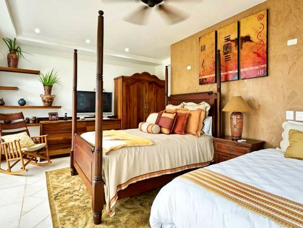 Liberia Home 963417