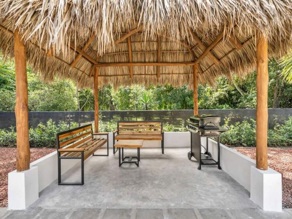Playa Potrero Three Bedroom Pool Home Walk to Beach