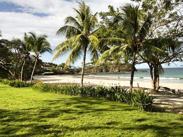 Playa Potrero Three Bedroom Pool Home Walk to Beach