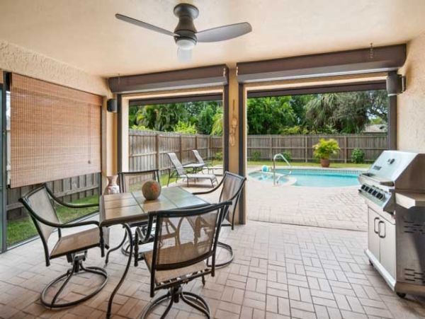 Lovely Three Bedroom Home with Private Pool in Naples