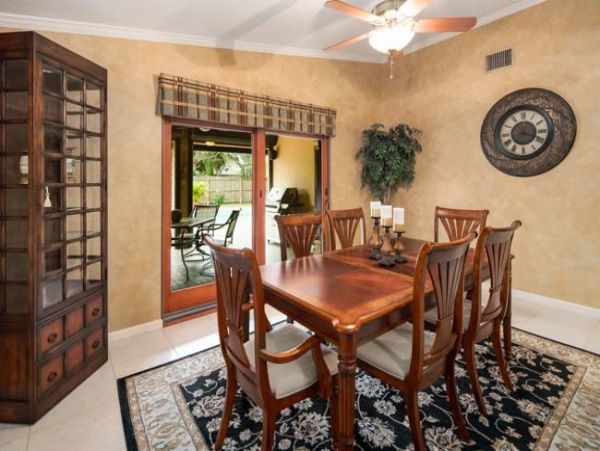 Lovely Three Bedroom Home with Private Pool in Naples