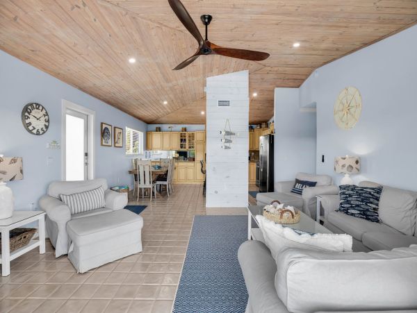 Florida Keys Vacation Rental - Gulfside Home with Pool and Dockage