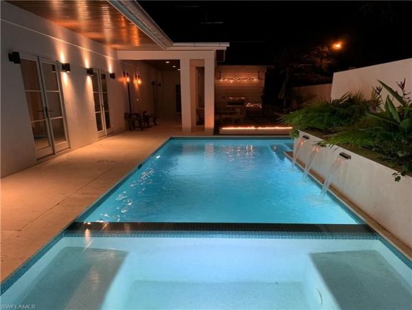 Gorgeous Naples Vacation Home With Private Pool & Hot Tub