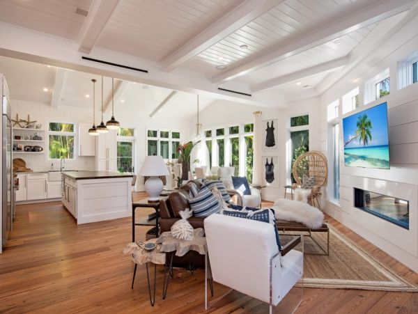 Gorgeous Naples Vacation Home With Private Pool & Hot Tub