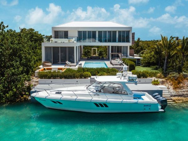Luxury Rental on Turks and Caicos