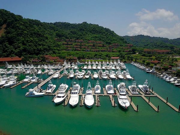 Luxury 4 Bedroom Villa Close to Jaco