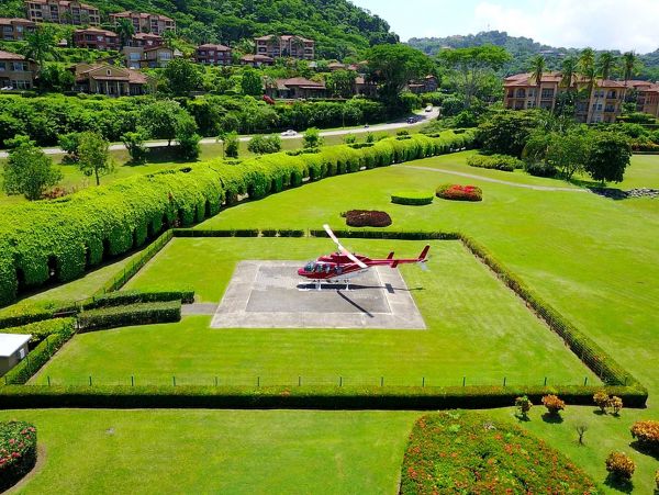 Luxury 4 Bedroom Villa Close to Jaco