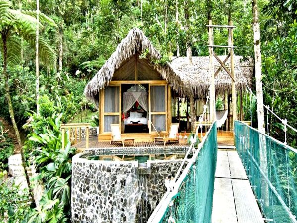 Six Individual Thatched Huts Your Own Resort