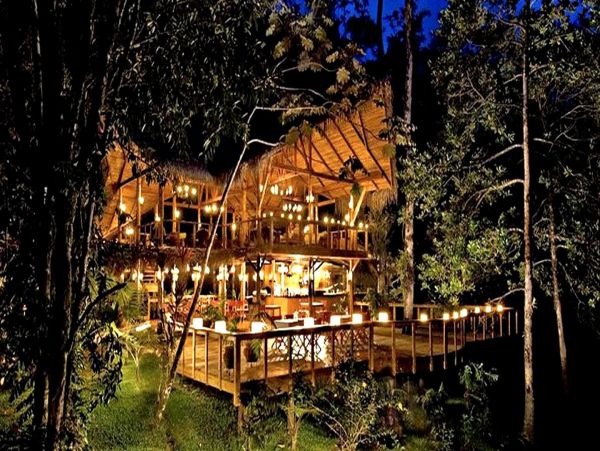 Six Individual Thatched Huts Your Own Resort