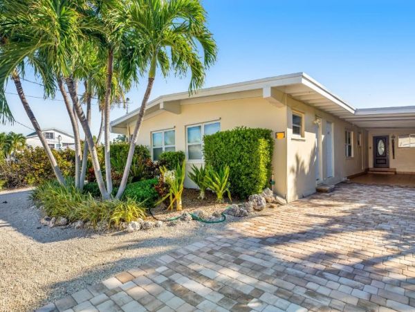 Key Colony Vacation Home Five Bedroom
