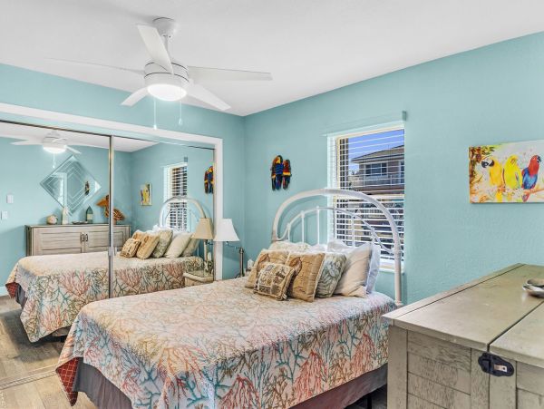Marathon Luxury waterfront Vacation Rental NEW Arrival !