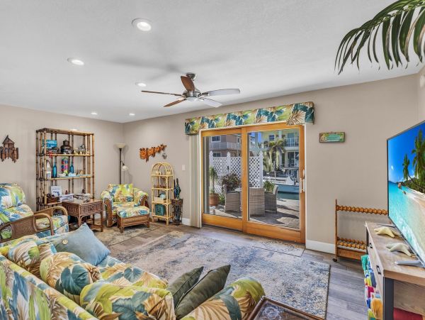Marathon Luxury waterfront Vacation Rental NEW Arrival !