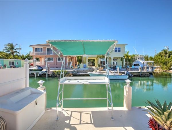 Marathon Luxury waterfront Vacation Rental NEW Arrival !