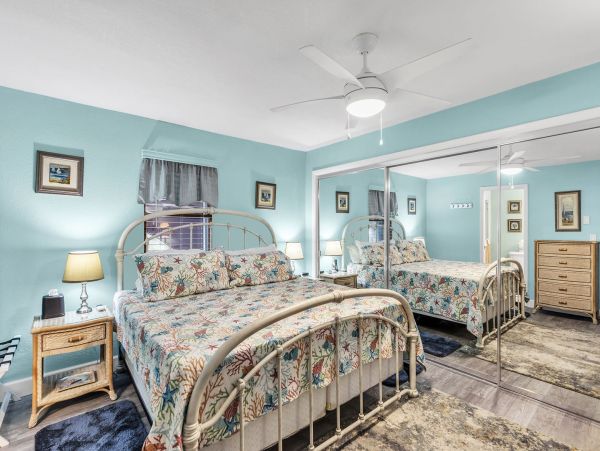 Marathon Luxury waterfront Vacation Rental NEW Arrival !