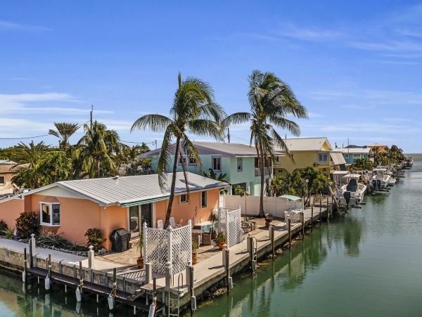 Marathon Luxury waterfront Vacation Rental NEW Arrival !