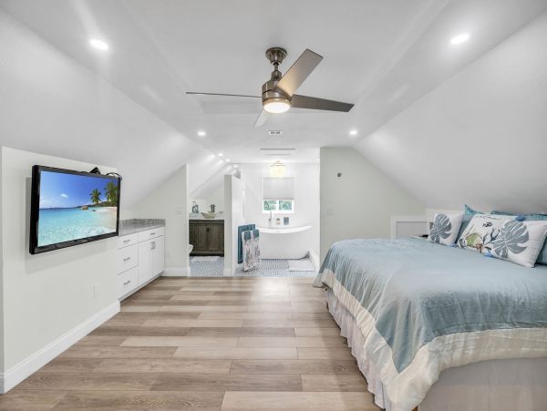 Florida Keys Five Bedroom Waterside Home