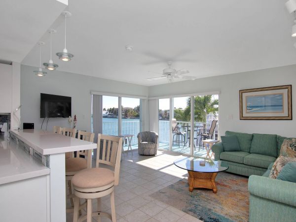 Marathon Vacation Townhome Three Bedrooms Walk To Beach