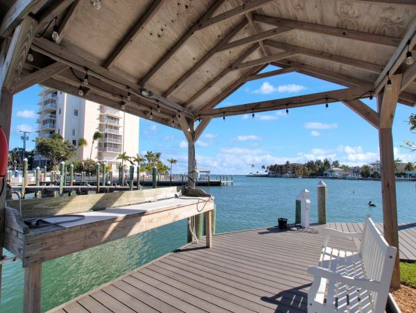 Marathon Vacation Townhome Three Bedrooms Walk To Beach