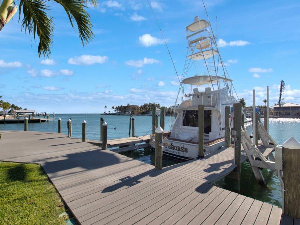 Marathon Vacation Townhome Three Bedrooms Walk To Beach
