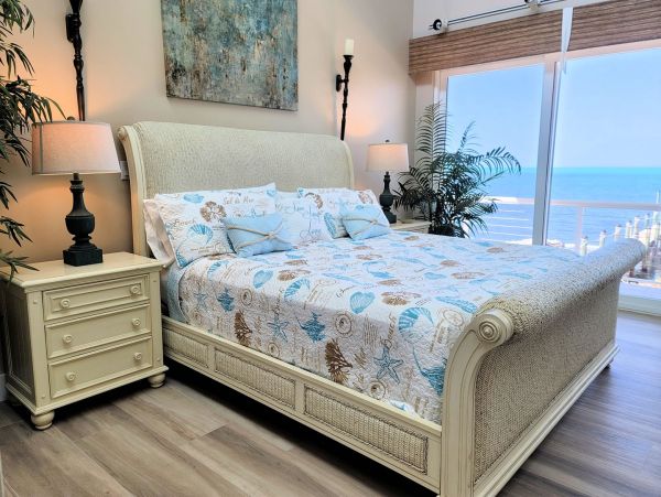 Marathon Beachfront Vacation Rental - Florida Keys Luxury Home