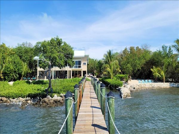 Marathon Beachfront Vacation Rental - Florida Keys Luxury Home