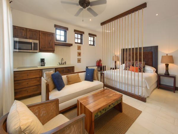 Las Catalinas Home 963615