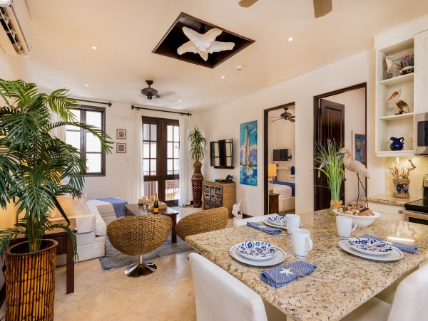 Las Catalinas Condo 963630