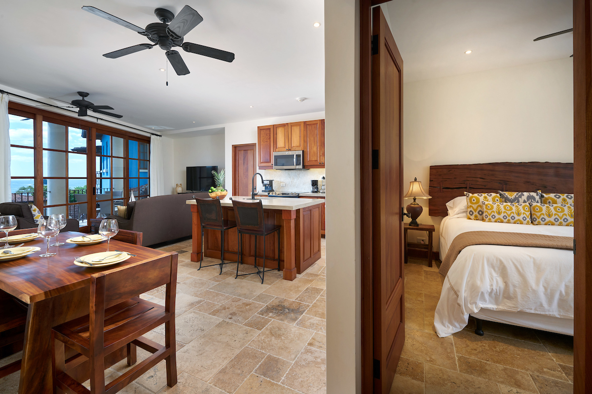 Las Catalinas Home 963637