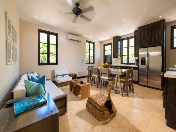 Las Catalinas Condo 963648