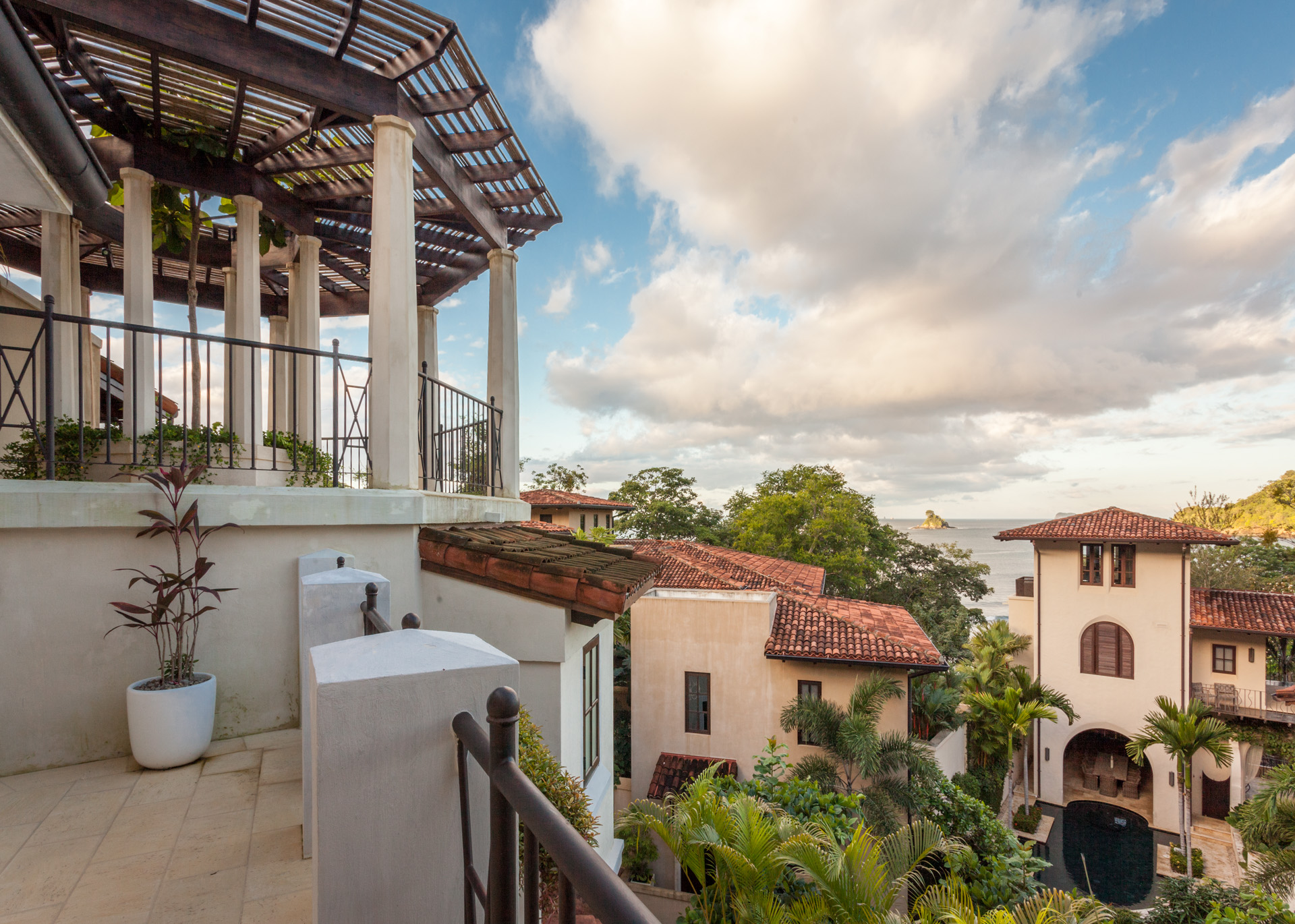 Las Catalinas Condo 963649