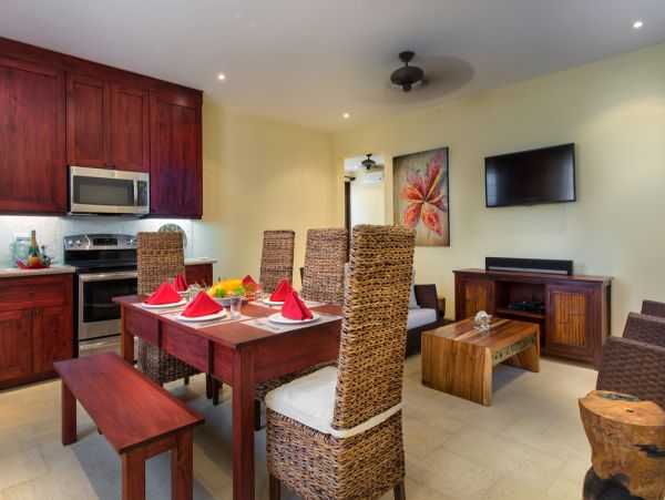 Las Catalinas Condo 963653