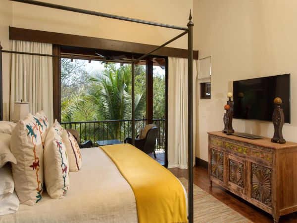 Beautiful & Cozy 3 Bedroom Pool Home in Costa Rica