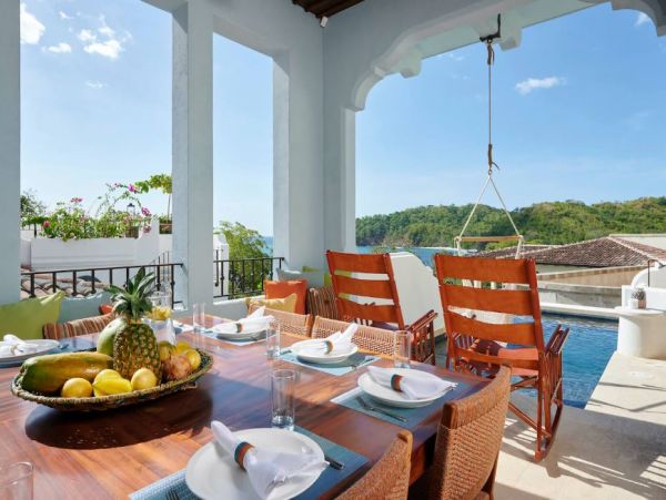 Five Bedroom Vacation Villa Walk to Playa Danta