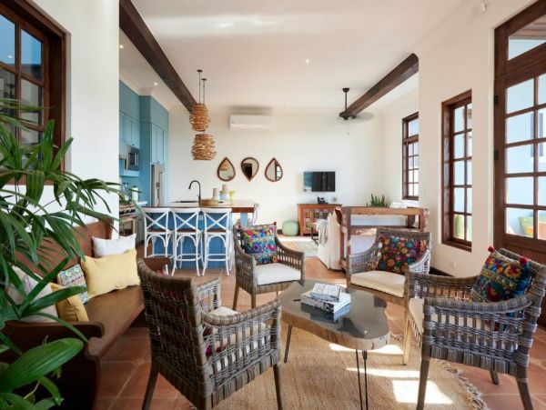 Five Bedroom Vacation Villa Walk to Playa Danta