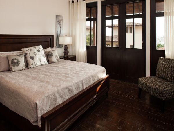 Lovely 3 Bedroom Vacation Home with Private Pool
