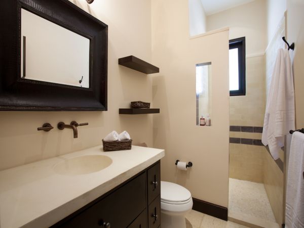 Lovely 3 Bedroom Vacation Home with Private Pool