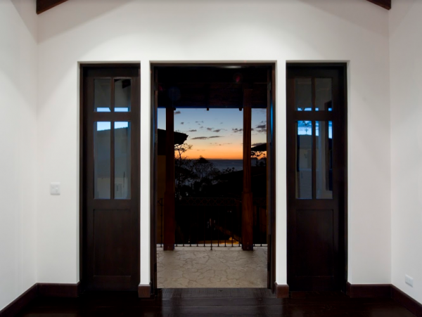 Lovely 3 Bedroom Vacation Home with Private Pool