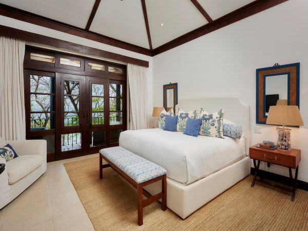 Short Walk to Beach 3 Bedroom Home